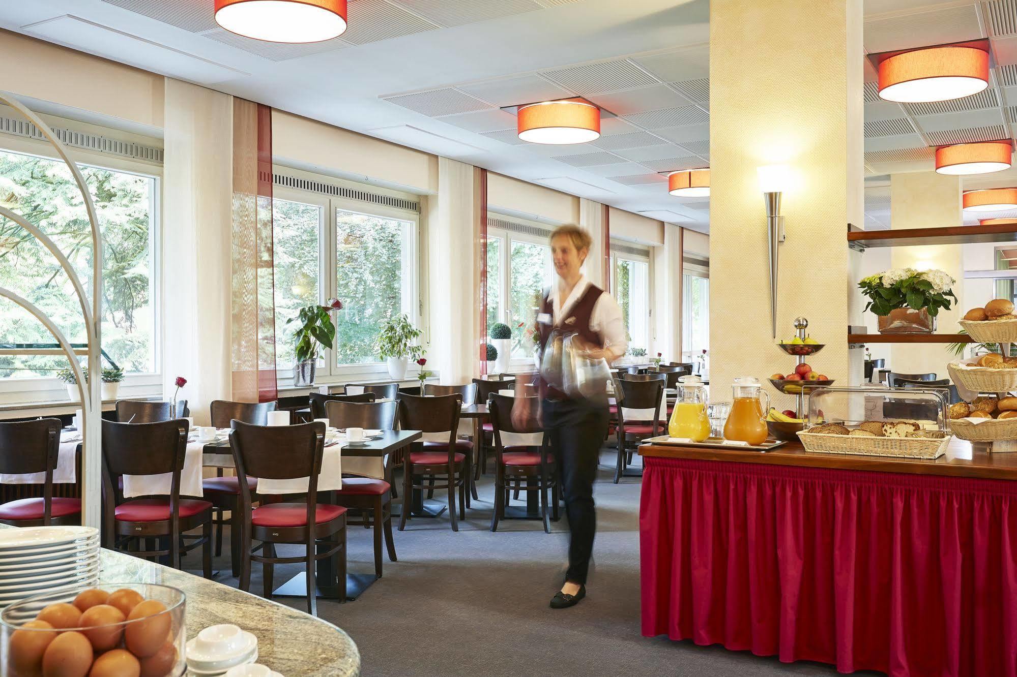 In Via Hotel Падерборн Екстериор снимка