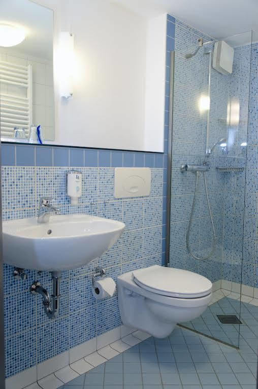 In Via Hotel Падерборн Екстериор снимка
